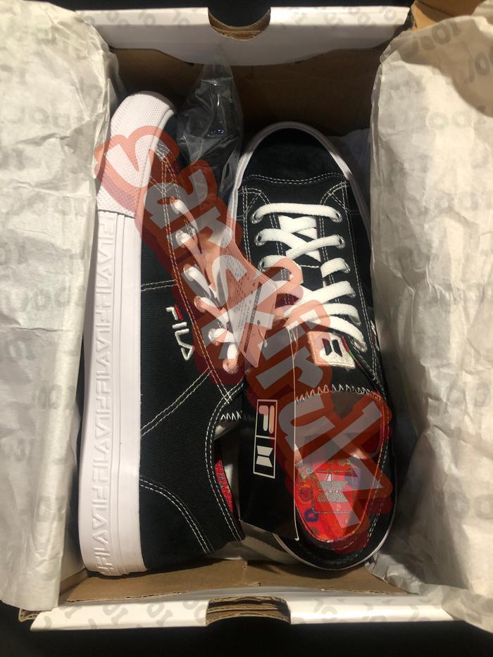 BTS x Fila Love Yourself sneakers sepatu - V (Taehyung) version