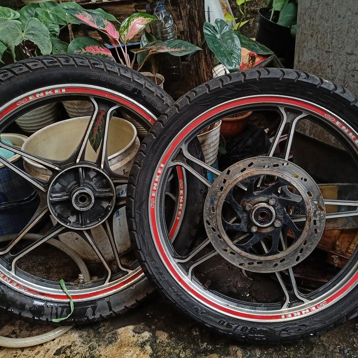 Velg thunder suzuki custom japstyle caferacer tracker dll e