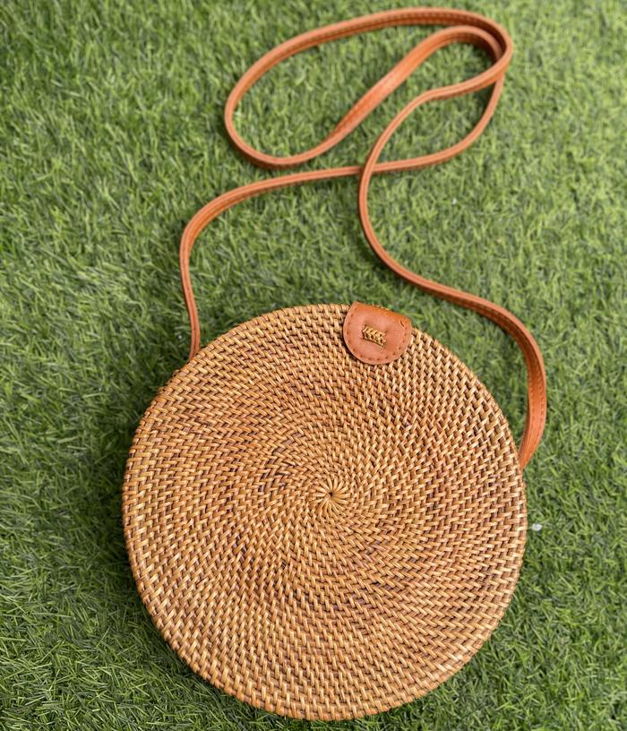 tas anyaman rotan bali
