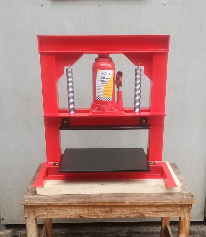 Mesin Press Sol Sepatu / Insole Press Kulit, Press Spons, Press Dus, Press Mika, Press Plastik