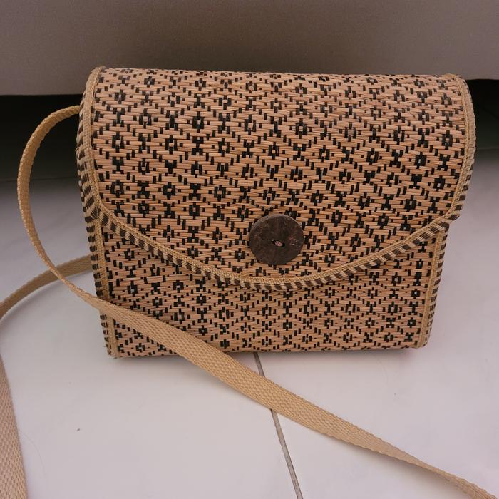 tas rotan bali kotak bag