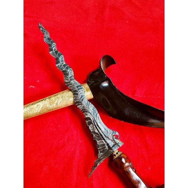 Keris Sengkelat Luk 13 Pamor Blarak Sineret