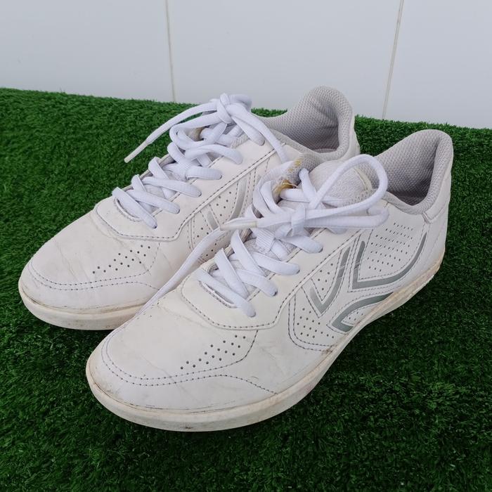 DecatHlon Sepatu putih anak second import Sepatu anak size 36