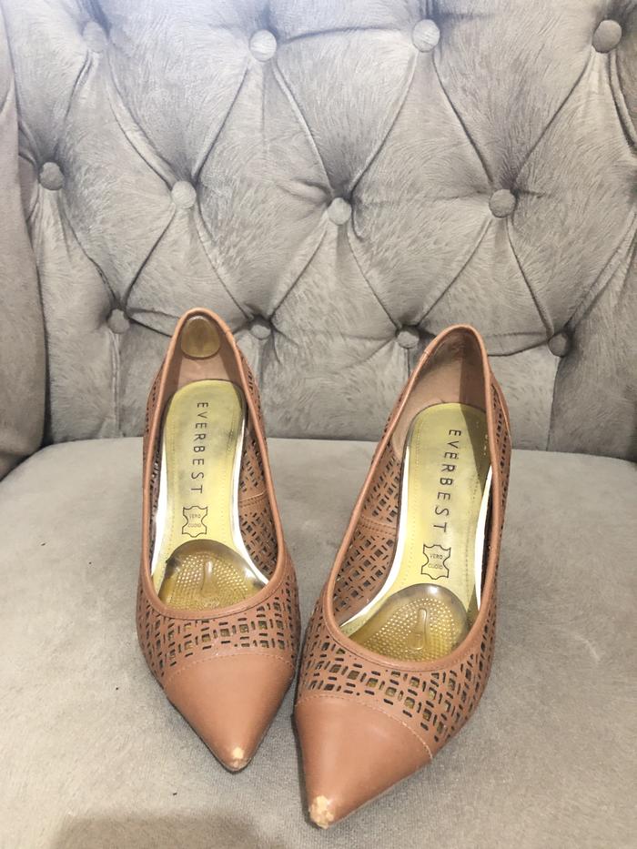Preloved sepatu everbest size 37