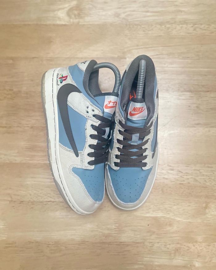 Preloved/bekas Nike SB Dunk Low Play Station x Travis Scott size 37.5