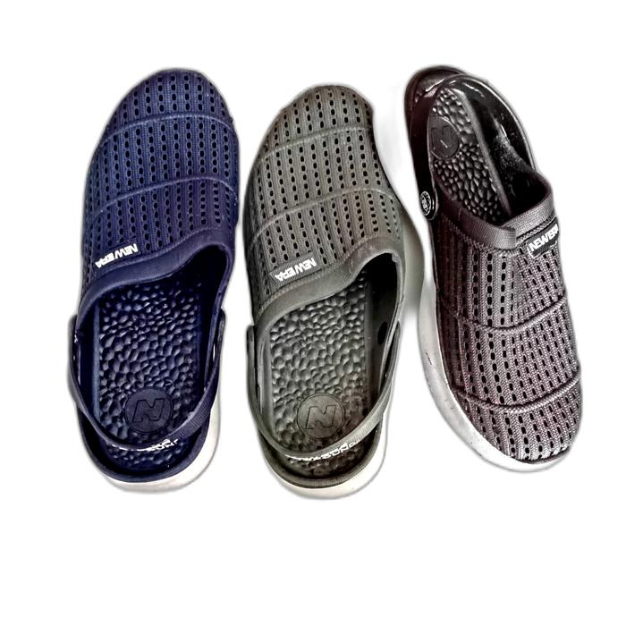 Sandal bakpao dewasa dari New Era