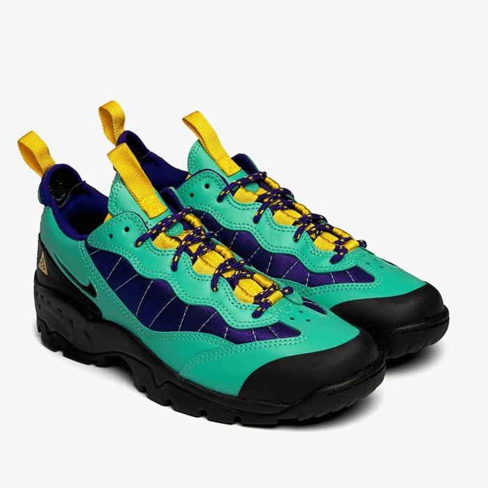 Nike ACG Air Mada "Light Menta/Black/Electro Purple" Original BNIB