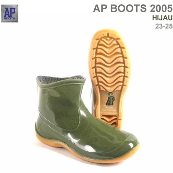 Sepatu boot Ap 2005