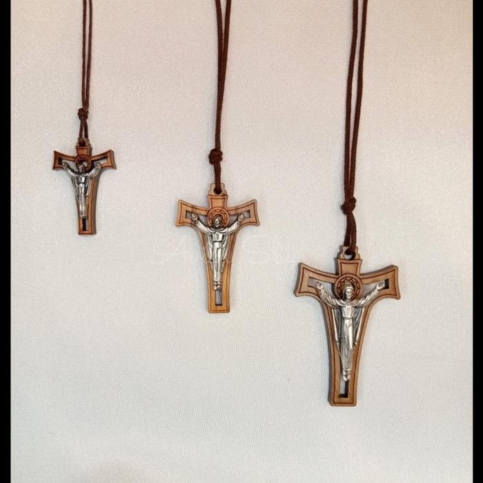 Kalung Tali Dengan Salib Yesus Bangkit Rohani Katolik