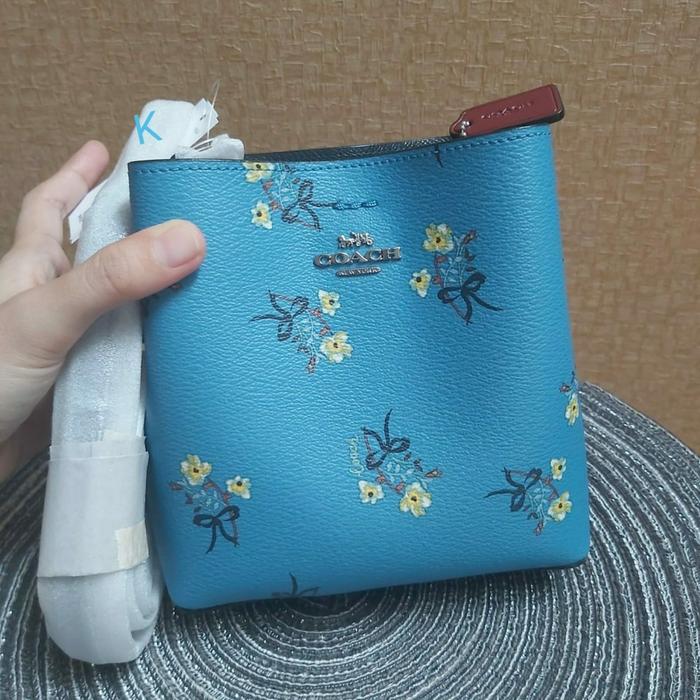 coach mini town bucket bag floral bow print