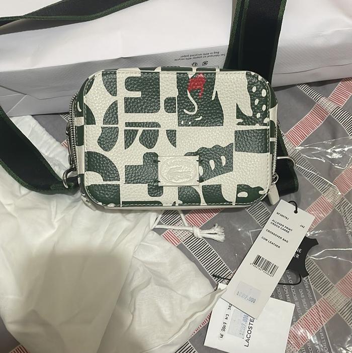 tas lacoste wanita