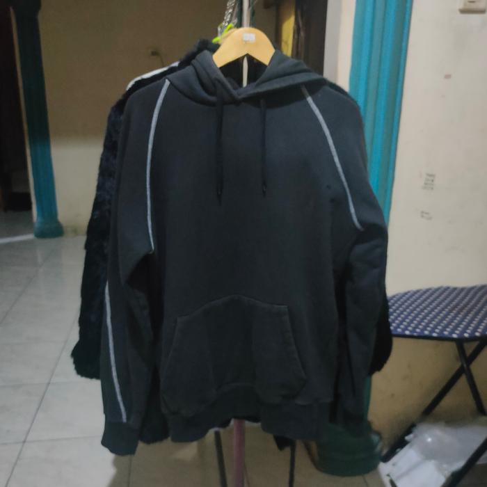 Hoodie second thrift hitam