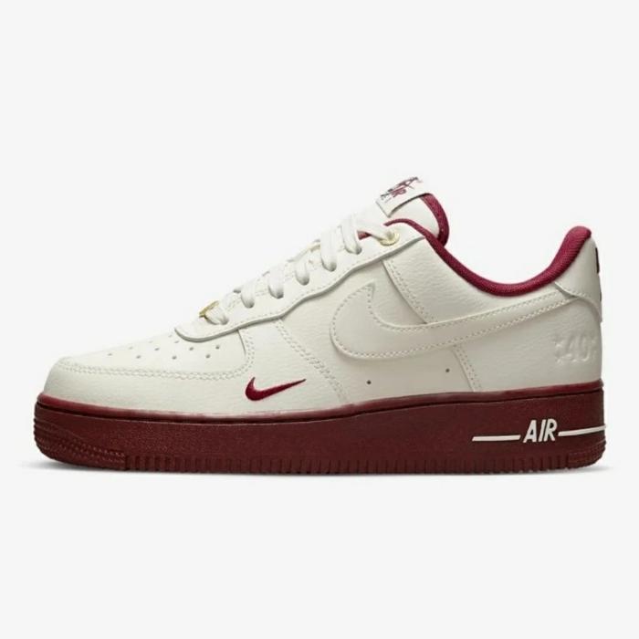 sepatu sneaker nike air force 1 07 SE DQ7582 100 original