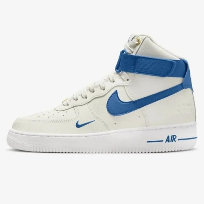sepatu sneaker nike air force 1 high SE DQ7584 100 original