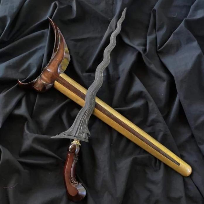 Keris Sangkelat Pamor Pitrang Tangguh Blambangan Sepuh Kuno