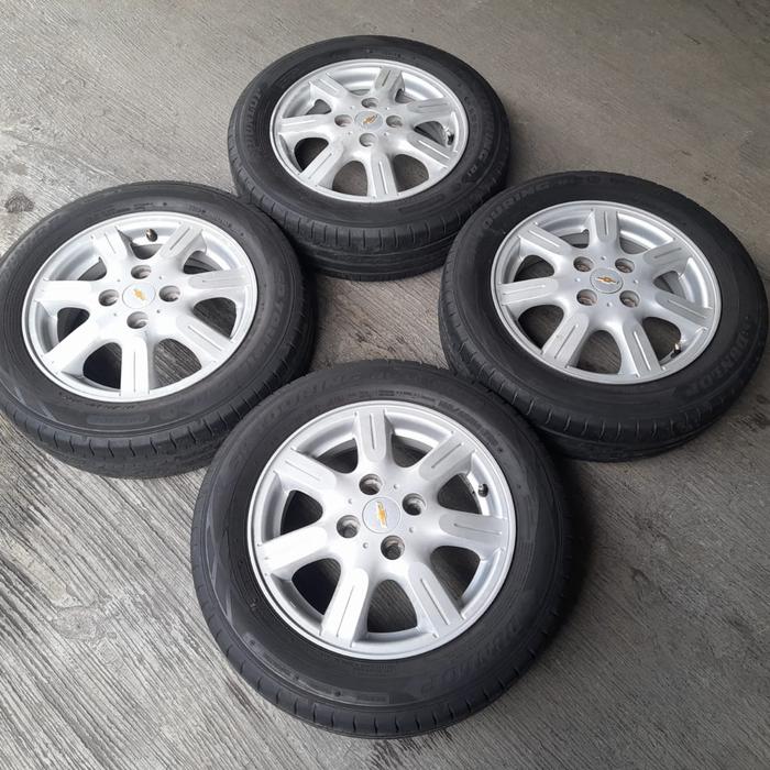 velg oem ring 14 pcd 4x100 plus ban 165 65 r14 kondisi 80% warna slver