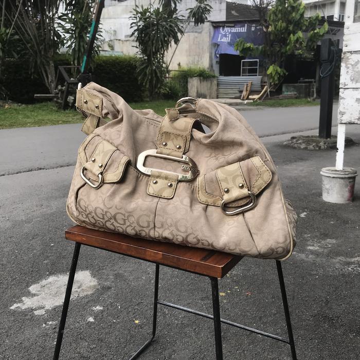 Tas Branded Guess Second