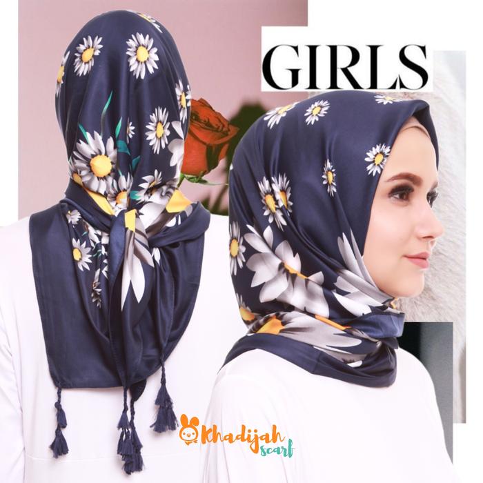 Hijab Segiempat Silk Fayth Havana Scarf Kerudung Turki Tassel
