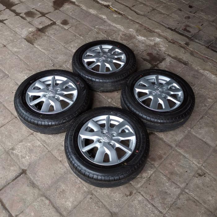 VELG MOBIL BEKAS COPOTAN BRIO RING 14 + BAN SIAP PAKAI UNTUK BRIO