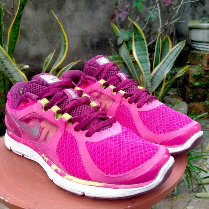 Sepatu Second Sneakers Nike Lunar Eclipse Size 37