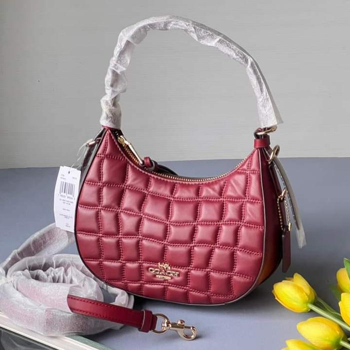 Coach C7256 Kleo Hobo Croco Quilted Cherry