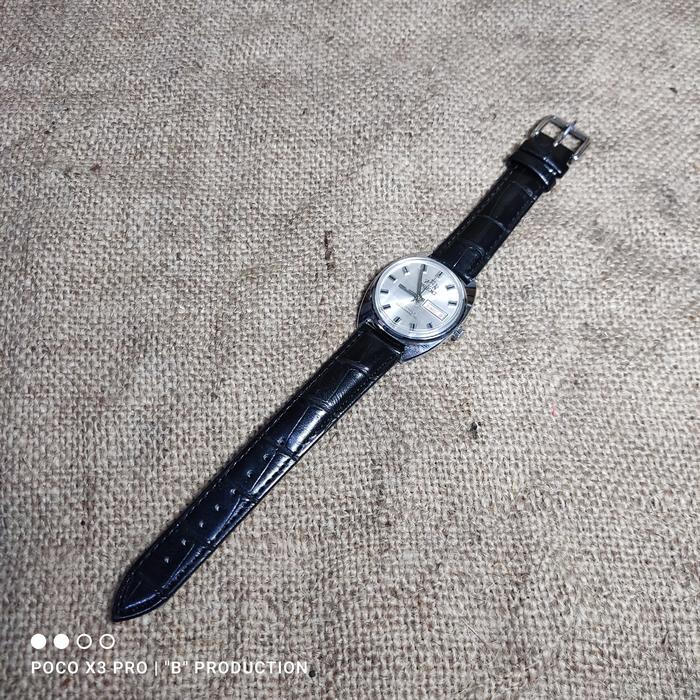 Jam tangan manual Orient swiss movement