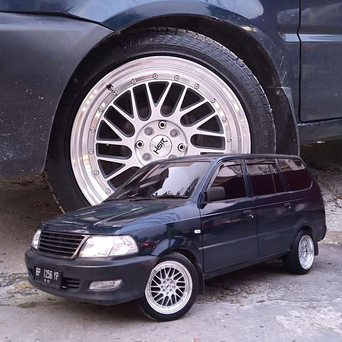 menolak tua toyota kijang super pakai velg hsr ring 17 celong