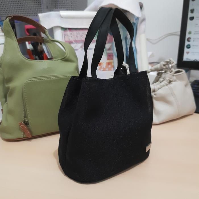 Preloved Tas Handbag Pesta Wanita Hitam Glitter Fiorelli