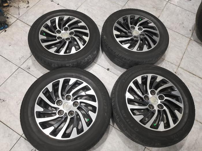Velg Mobil Seken Ring 15 STD ERTIGA R15X5,5 Lobang 5 BAN 185 65 R15
