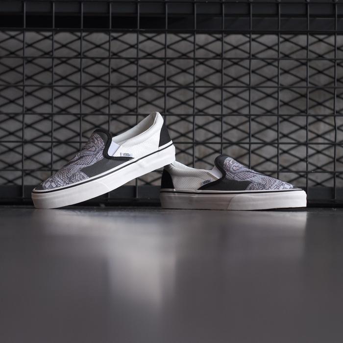 Sneakers / Vans Slip On X Custom Snake Black White / Original BNIB