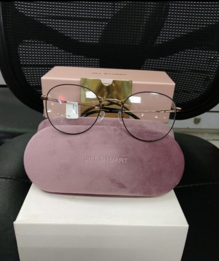 Frame Kacamata Wanita Jill Stuart Titanium 4