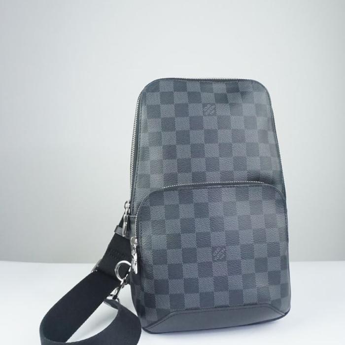 lv avenue sling bag