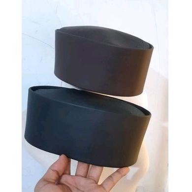 Peci Kopiah Kulit Asli Peci Songkok Warna Hitam Putih Cokelat Merah