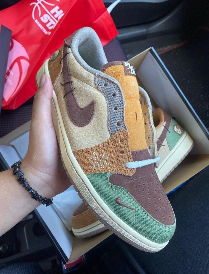 Air Jordan 1 Low Voodoo Zion Williamson