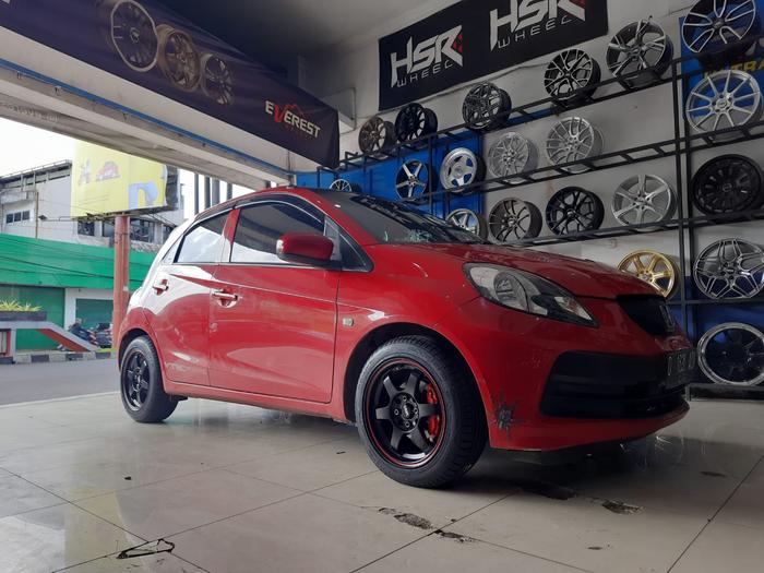 VELG MOBIL TERLARIS R15 BRIO AGYA AVEGA R15 HSR TOKYO HITAM
