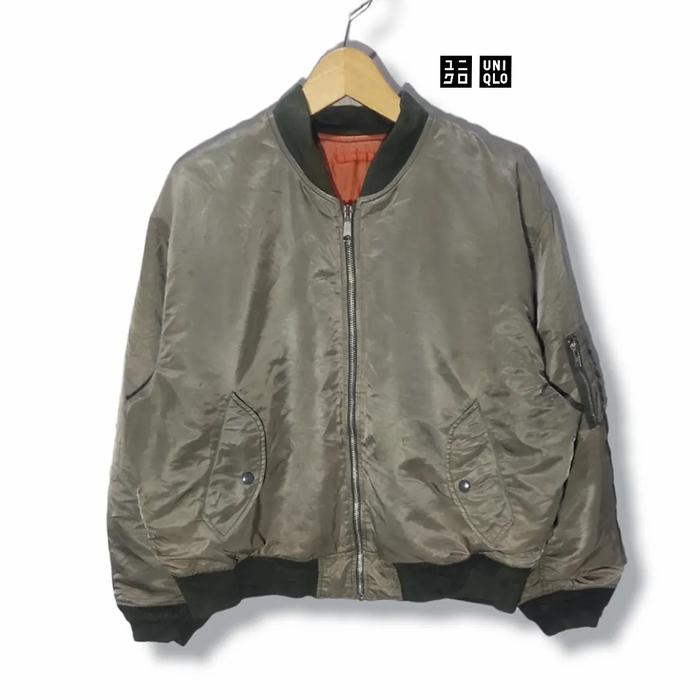 UNIQLO MA-1 Bomber Jacket Size tag L fit XL (P63xL67)