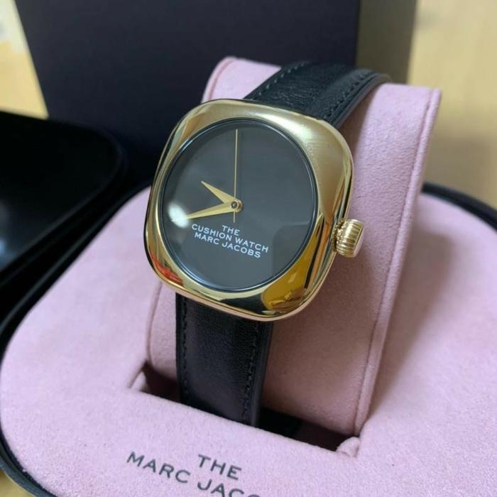 jam MJ MJ0120179302 The Cushion Watch