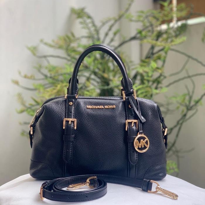 mk ginger duffle small black