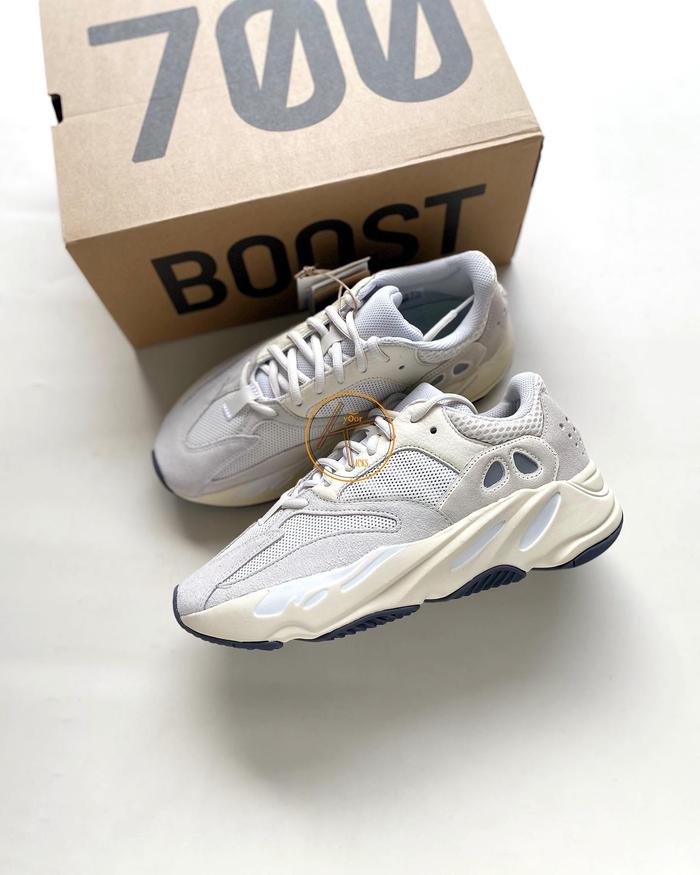Yeezy 700 V1 Analog