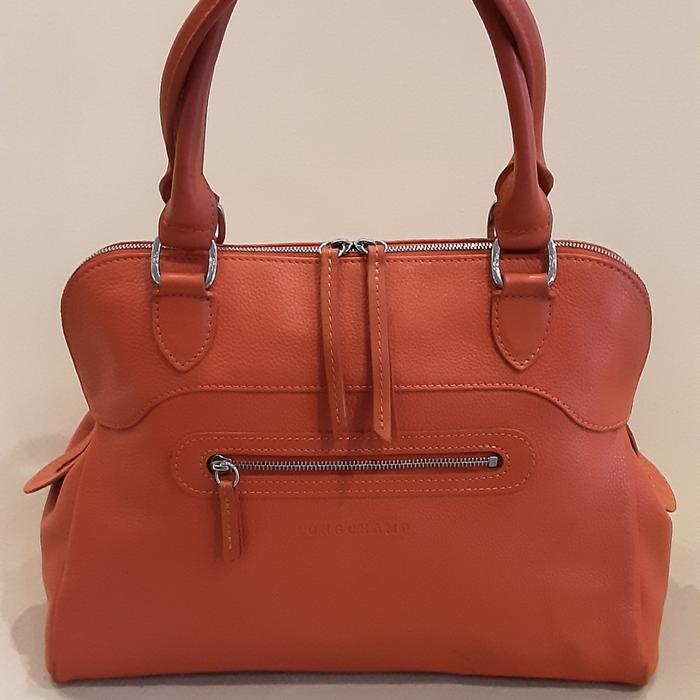 longchamp cuir veau foulonne hand bag