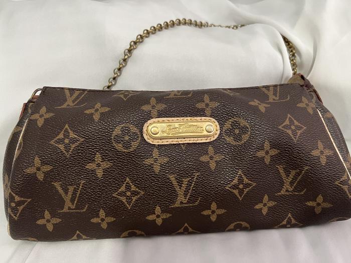 LV EVA CLUTCH
