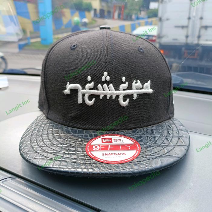 Topi NEW ERA ARABIC SCRIPT (preloved)