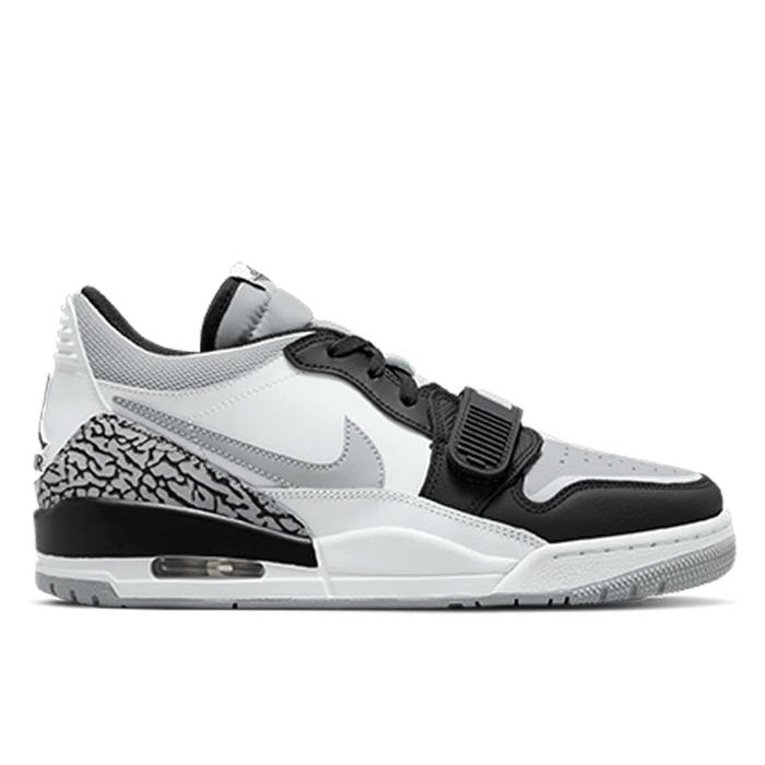 Sepatu Air Jordan Legacy 312 White Black Men Original