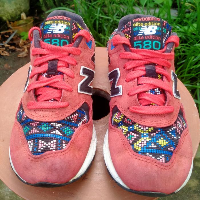 Sepatu Second Sneakers Brand New Balance 580 size 36 insole 22,5 cm