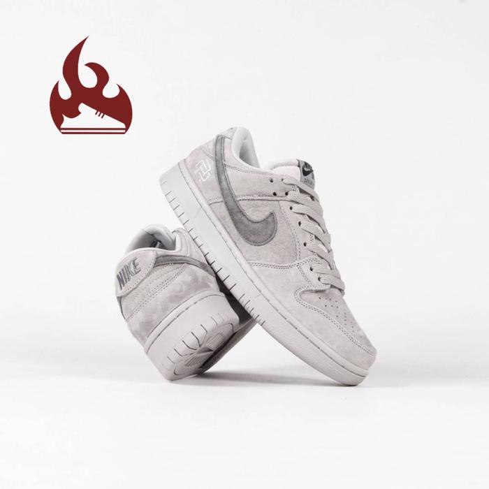 Sepatu Reigning Champ Nike SB Low Dunk Pro Qs Grey