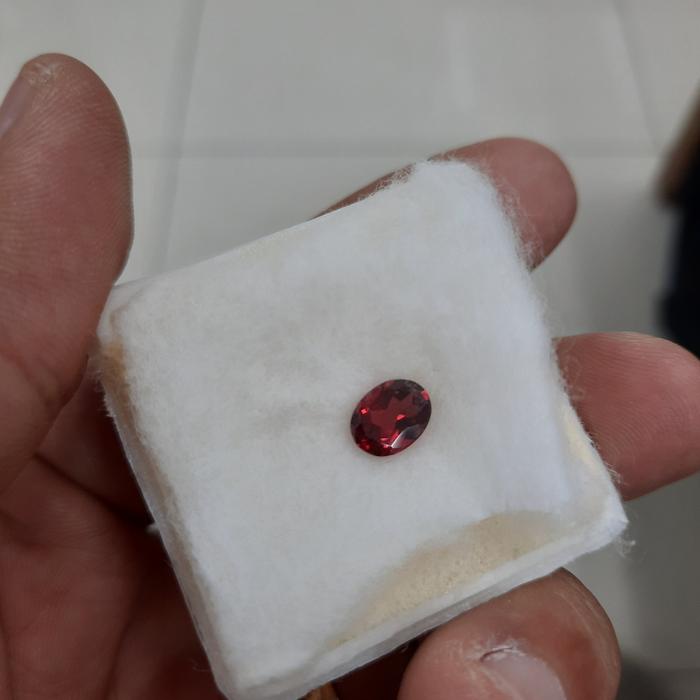 Natural rhodolite garnet