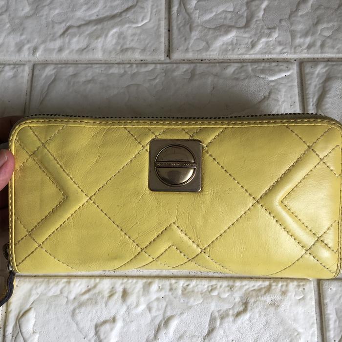 Dompet zipper Marc by Marc Jacobs preloved