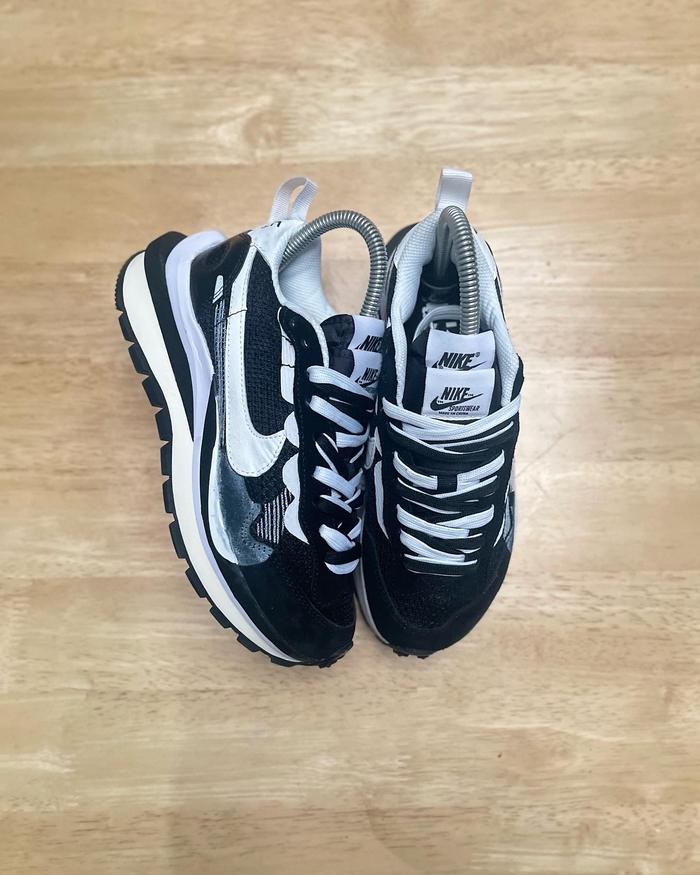 Preloved/bekas Nike Vaporwaffle x Sacai size 36