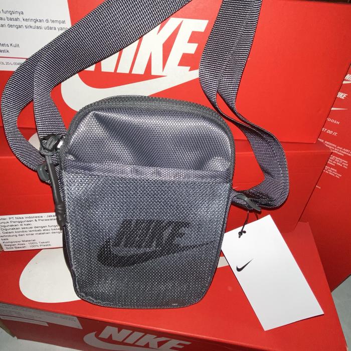 nike sling bag