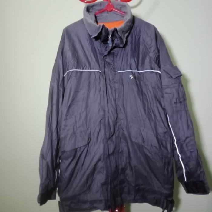 Jaket Lipner